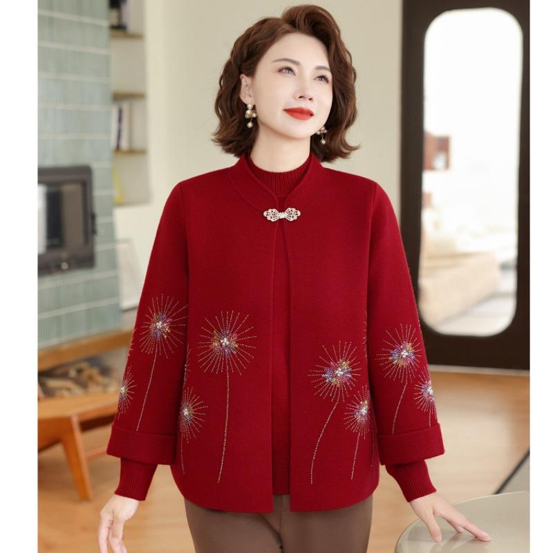 Middle-aged and old women's cardigan natal year sweater jacket mother spring and autumn red knitted two-piece autumn and winter bottoming shirt