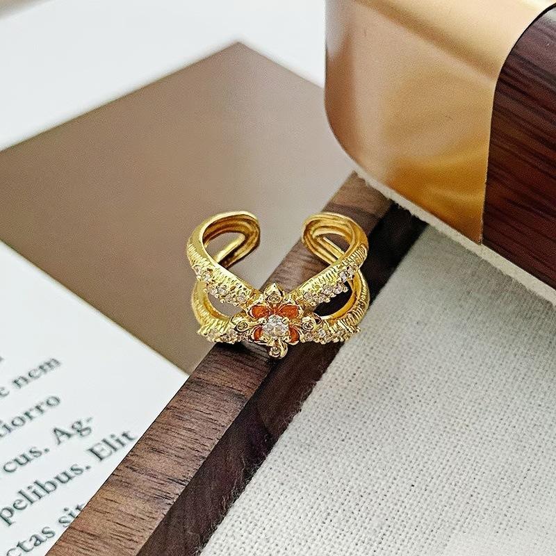 Medieval Vintage Retro Stacked Colored Zircon Temperament Ring Female Niche Design Sense Light Luxury Colored Treasure Ring
