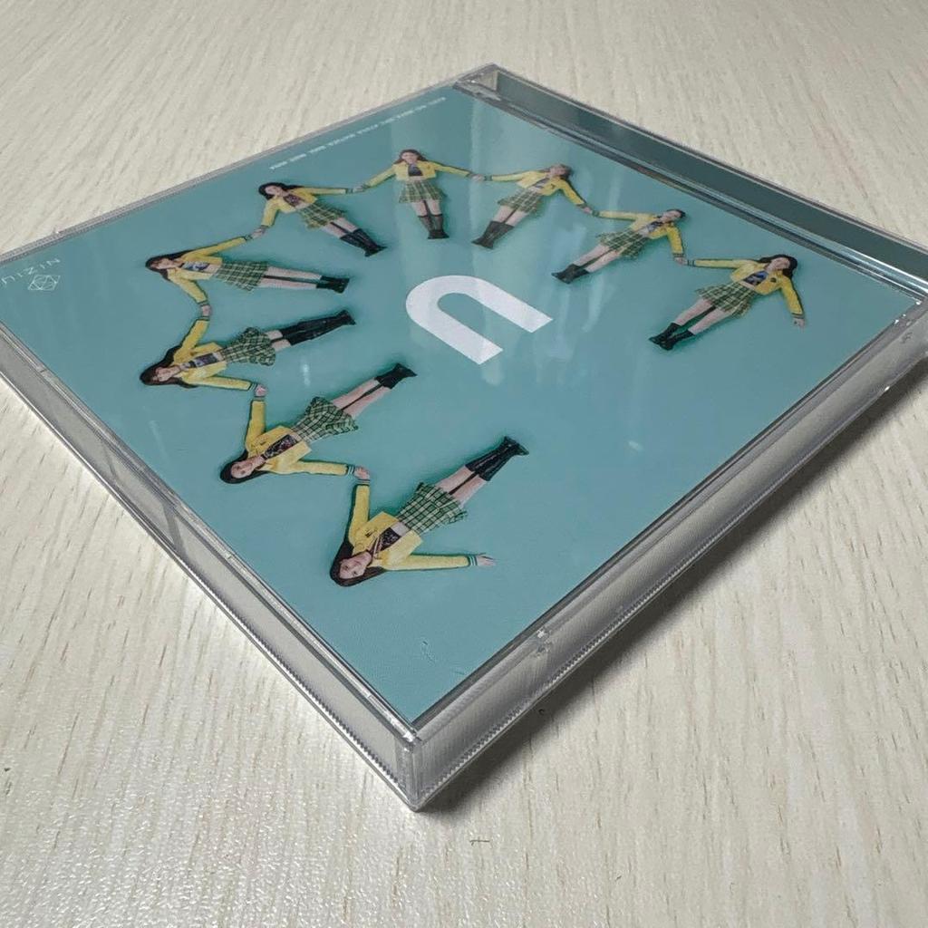 [USED] NiziU 1st Album "U" (First Press Limited Edition B2CD + Booklet)
