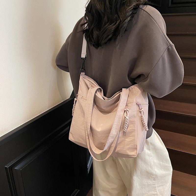 Bag Women's Large-capacity New Simple and Versatile Messenger Bag Casual Shoulder Class Commuter Tote Bag