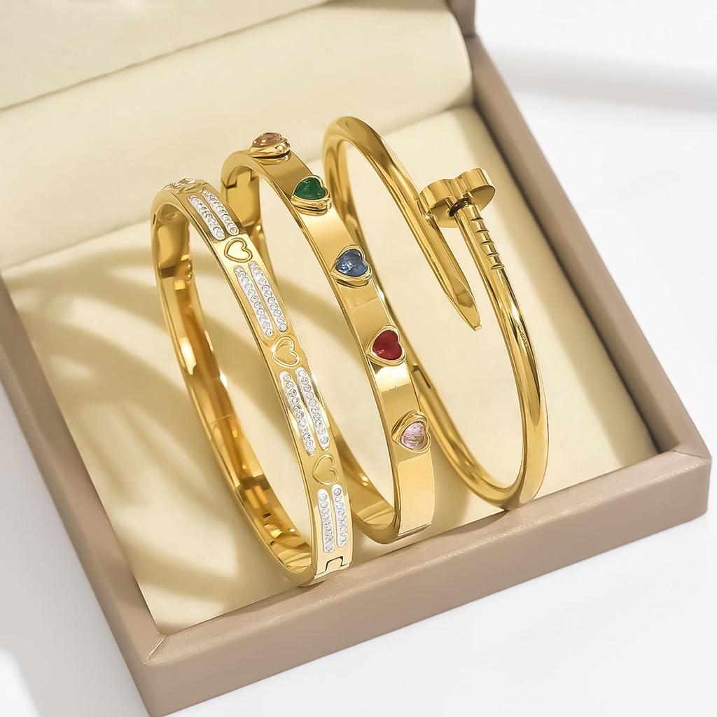 Stainless Steel Retro Hollow Bracelet with Color Diamond Plating