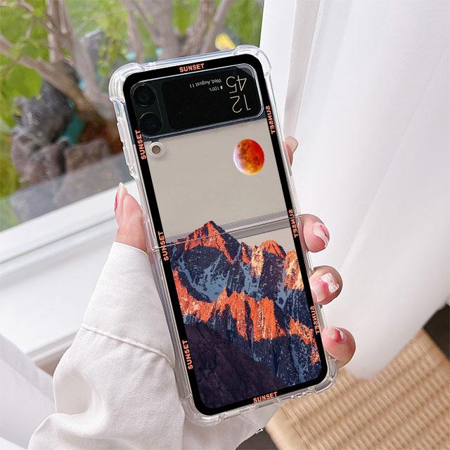 Retro Moon Aesthetic Snow Mountain Luxury Case For Samsung Galaxy Z Flip 3 4 5G Funda Z Flip3 Clear PC Hard Back Phone Coque
