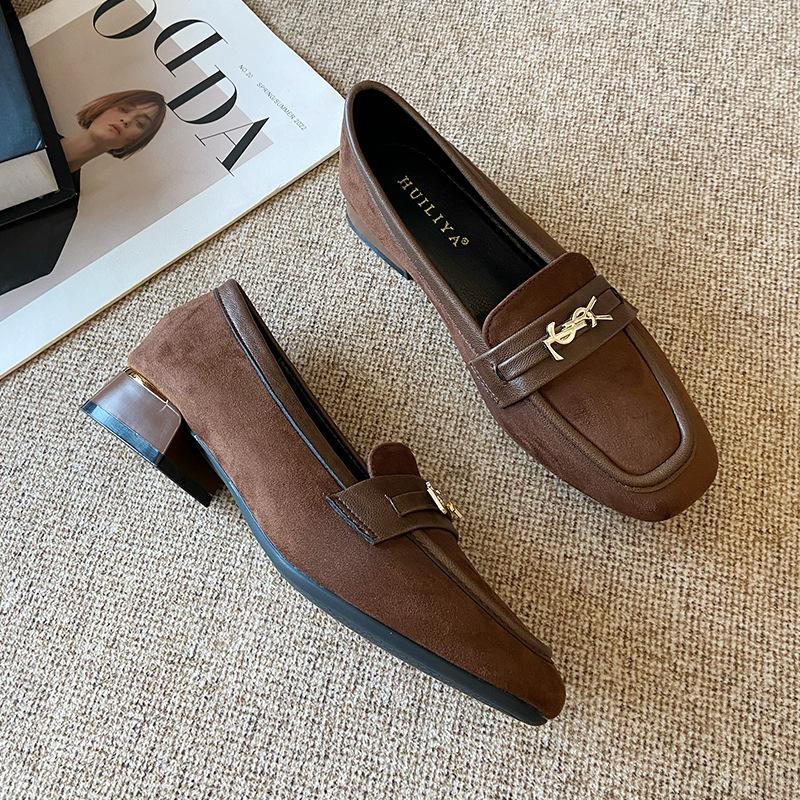 

X577-1 Французские 2025 осень новые женские лоферы туфли одинарки корейская версия мода толстый каблук универсальные маленькие кожаные туфли женская обувь 40 коричневый