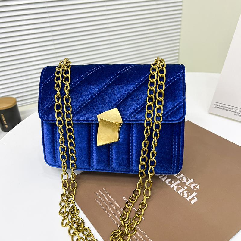 New Women's Crossbody Bags Small Square Velvet Soft Chain Buckle Flap Bags Casual Shoulder Messenger Bag