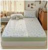 Quilted Anti-slip Dustproof Mattress Protector for Dorms