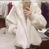 Veste Femme Mode Chaude Fausse Fourrure à Capuche Ample Mignonne Manteau en Peluche Longueur Moyenne Coupe Ample Manteau d'Extérieur Automne Hiver