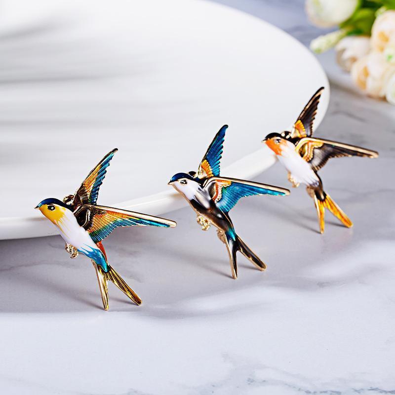 Animal Bird Brooches Vintage Enamel Drop Oil Jewelry For Men And Women