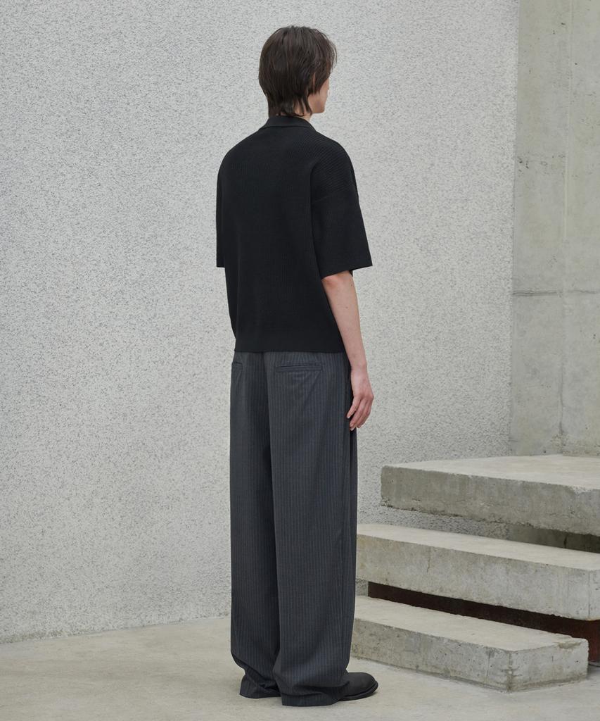 GLW Open Collar Waffle Half Knit Black