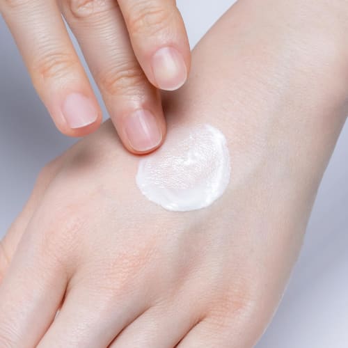 Kose Suncut Perfect Uv Essence Spf50+ Pa++++ Uv Water Resistant 120g Sunscreen