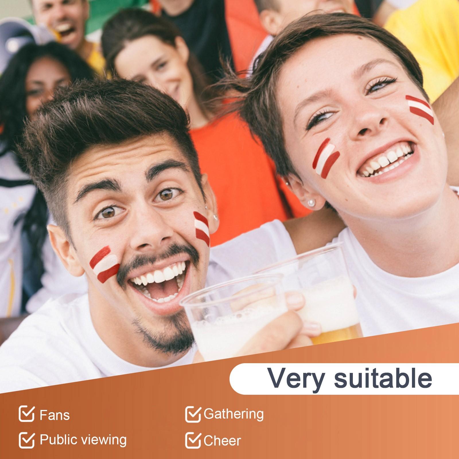 Лицо и тело футбольных болельщиков легко очищать в течение длительного времени с помощью окрашенной косметики. One Size