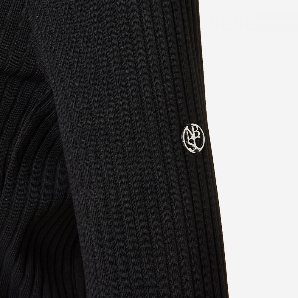 New Balance Women S Soft Lip 2 Way Zip Up Nbmde2w322   19  Black