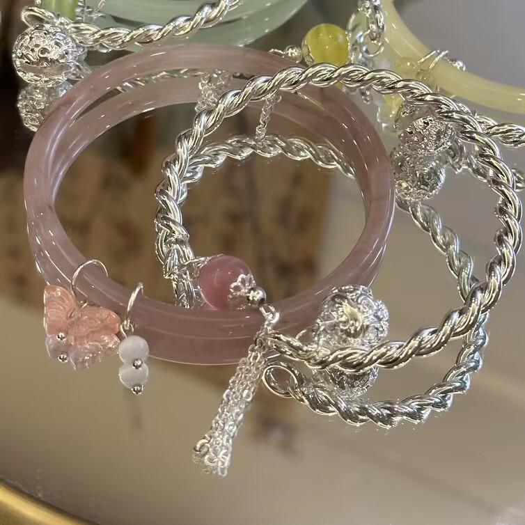 Neues chinesisches Quasten-Super-Fee-Armband Klingelarmband mit Glocke Zwei-in-Eins-Armband Damen Senior