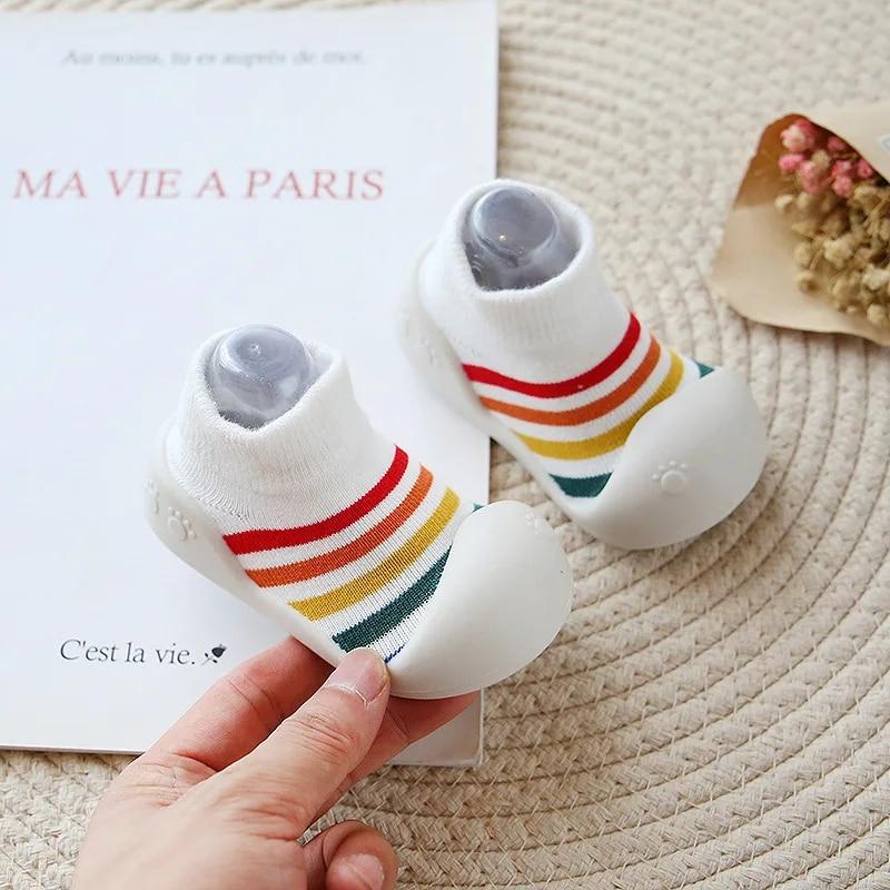 Simpatici Calzini Scarpe da Bambino Neonato Abbinamento Colori Simpatiche Scarpe da Bambino Scarpe da Bambola Suola Morbida Bambino Sneaker da Pavimento per Primi Passi Bambina
