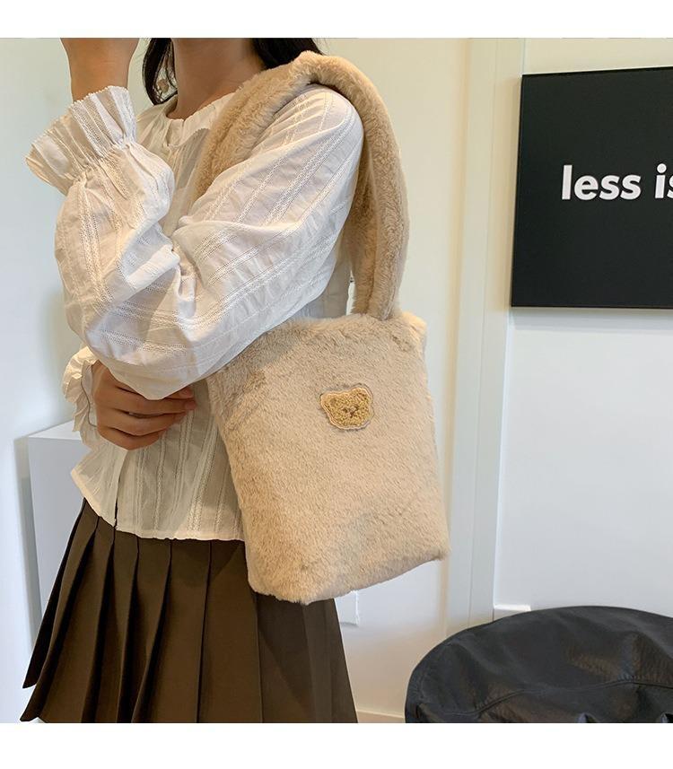 Soft Plush Bag Bucket Bag Large Capacity Zipper Shoulder Bag Handbags Women Fashion Shopping Autumn and Winter Little Bear