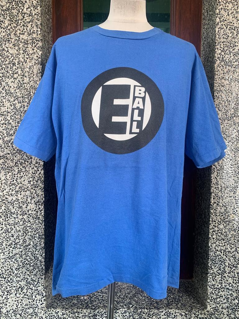 Vintage 90s Eightball Skateboards T shirt