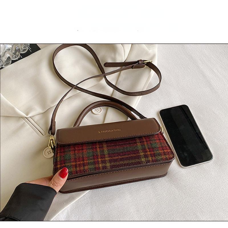 Классическая однотонная сумка на плечо высокого класса для женщин — фото 9