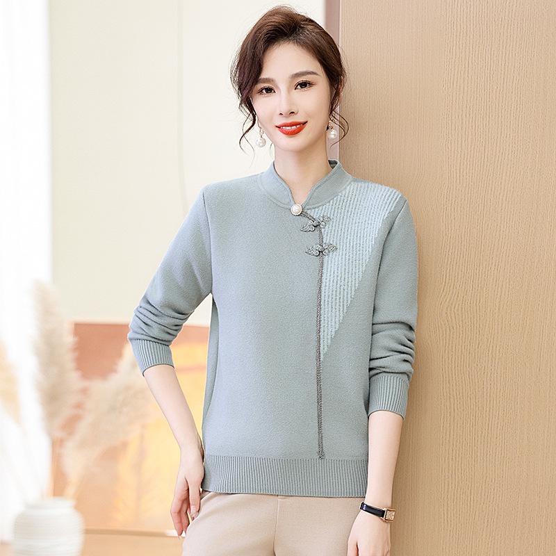 Mom's Winter Velvet Sweater: National Style Warm Base Layer for Middle-Aged & Elderly Women