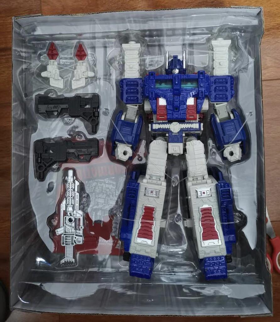 24cm Transformation Robot Animated version Siege Ultra Magnus Action Figure Collection Model Partial alloy Deformable robot Toys