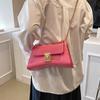 2024 Dámská nová trendy taška na jaro a léto Růžová malá čtvercová kabelka do ruky Špičková textura univerzální taška přes rameno přes rameno