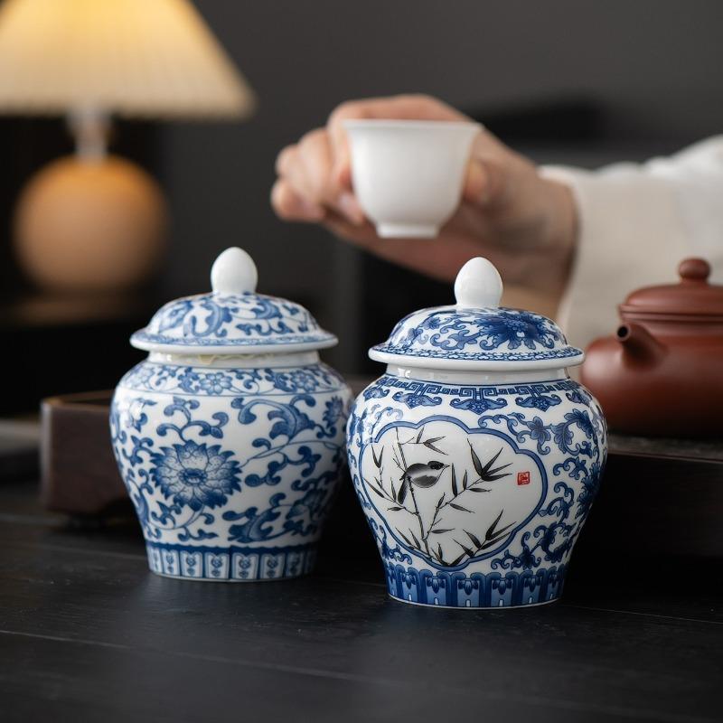Creative Light Blue Floral Vine Ceramic Tea Canister Exquisite Sealed Small Storage Jar Chilean Food Container Home Decoration