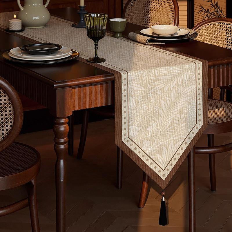 French Pastoral Style Table Flag Luxurious Retro Tassel Table Runner Suitable for Dining Tables TV Cabinets and Side Tables Middle Decorative Banner