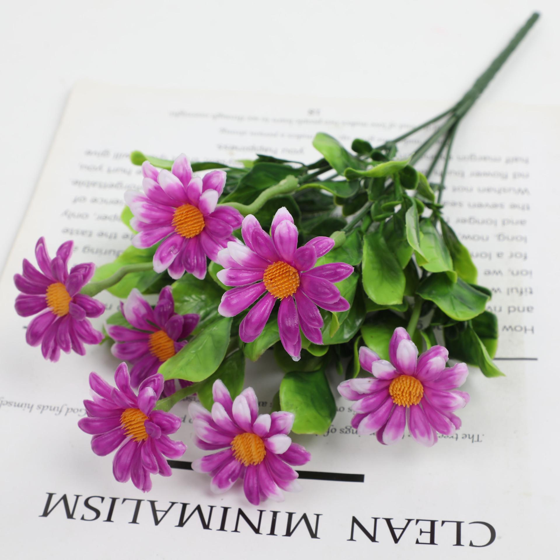 

Simulated Bouquet Chrysanthemums Daisy Outdoor Home Decoration Ornaments Plastic Fake Flowers Green Plants Arrangement Props 1pc