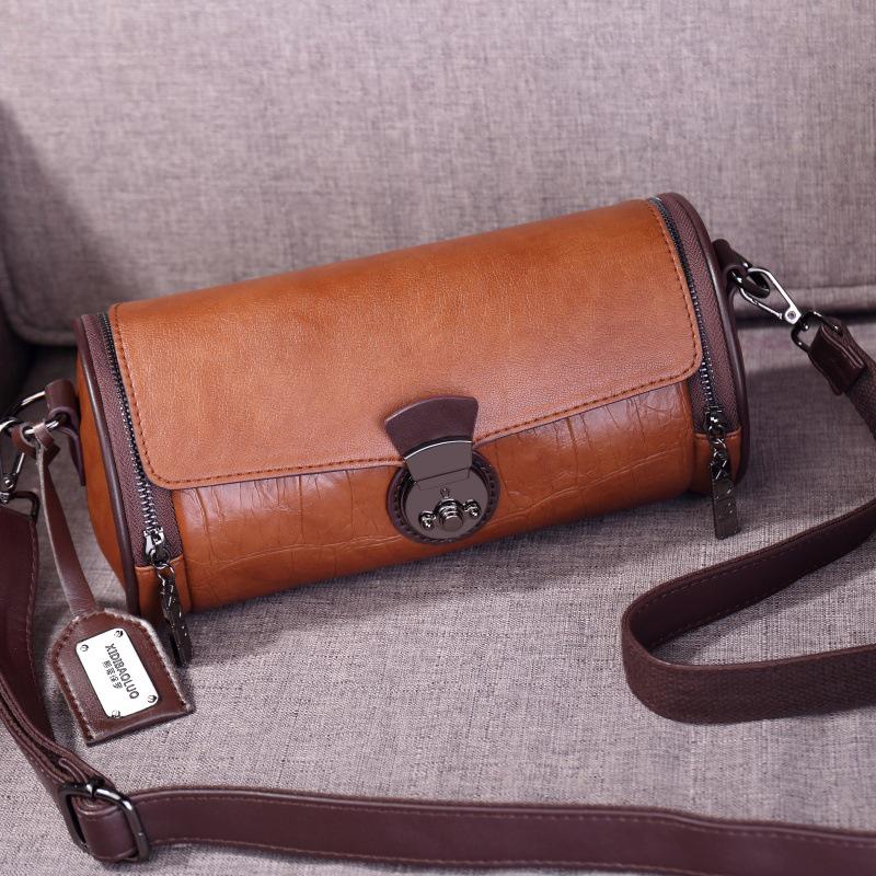 

2024 Ретро Европейская и Американская Сумка-Подушка на Одно Плечо через Плечо с Популярным Ромбовидным Узором коричневый