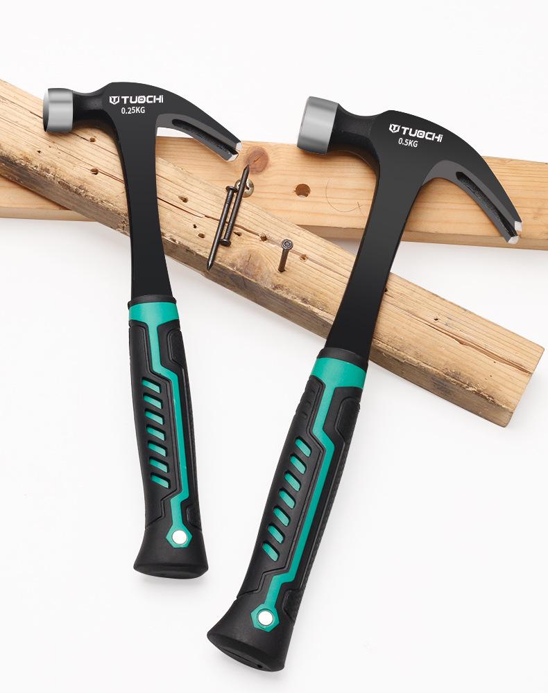 Einteiliger Rundkopf Schafshornhammer: Kleines Eisenbearbeitungswerkzeug mit Nagelauszieher und Eisengriff.