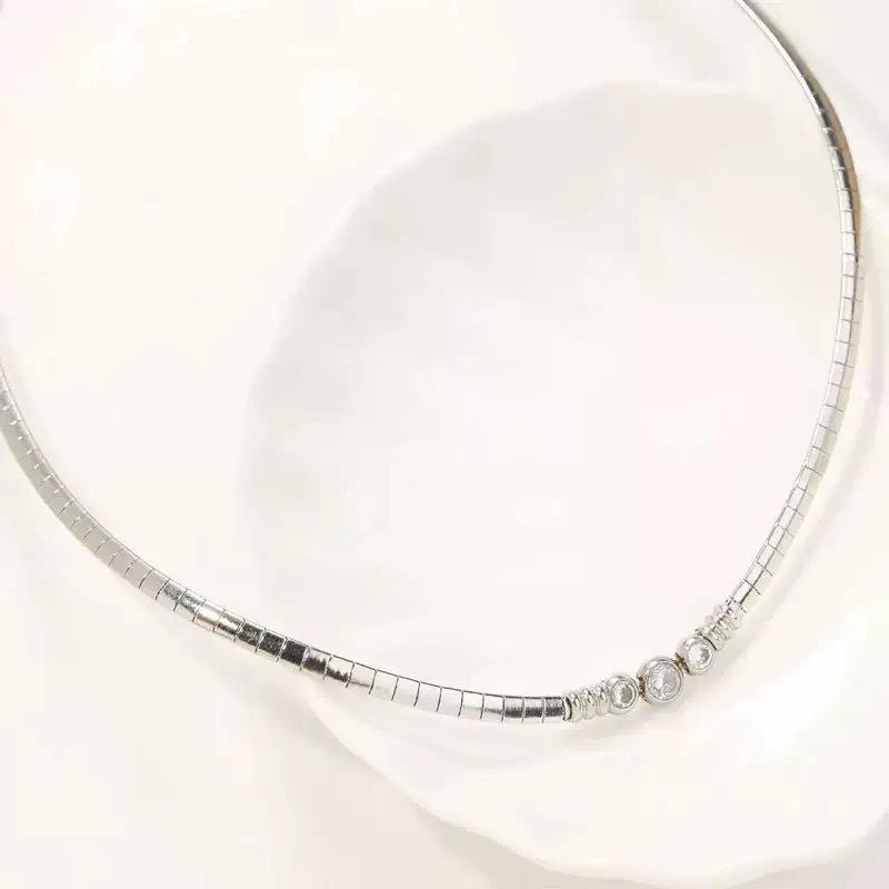 Titanium Steel Fringed Necklace With Diamonds Light Luxury Niche Collarbone Chain Gold And Silver Two-Color Does Not Fade