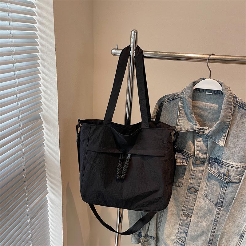 Simple large capacity canvas bag women's casual solid color commuting shoulder tote bag college students class sleigh bag schoolbag