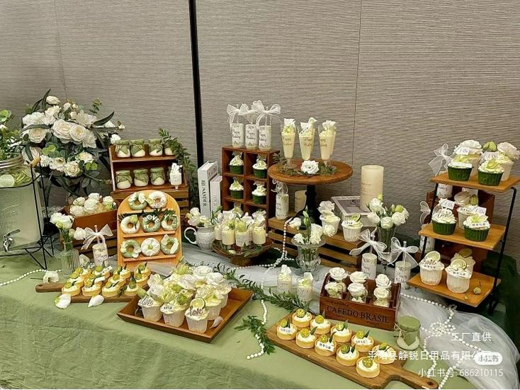Supporto in Legno Stile Mori per Dolci per Baby Shower