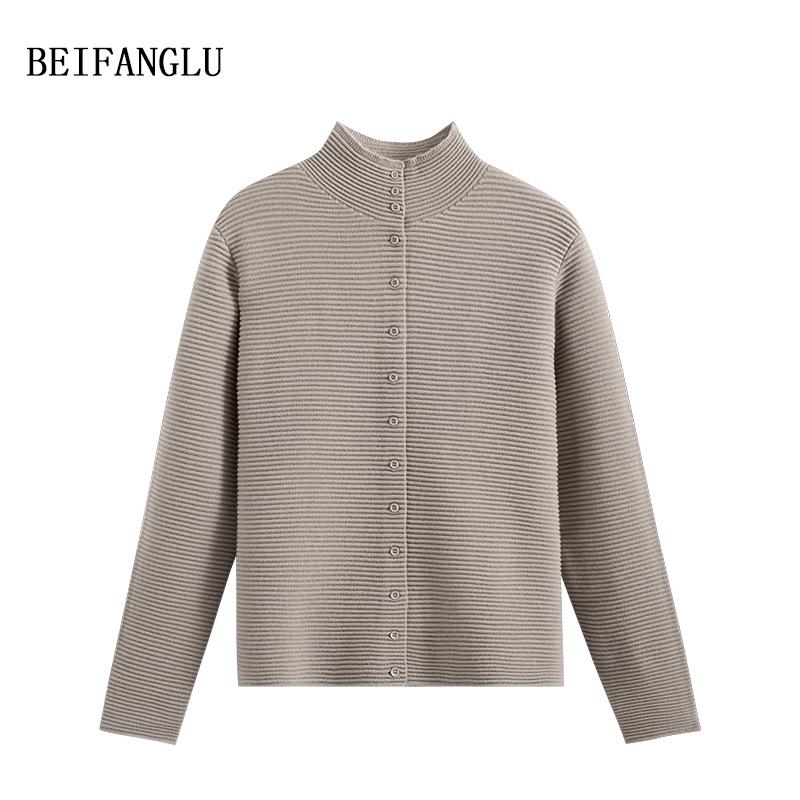 

Elegant Two-Way Knitwear: 65% Merino Wool, Single-Breasted, Horizontal Stripe Collar, No Pleats - Northern Deer XL (60-68 kg)