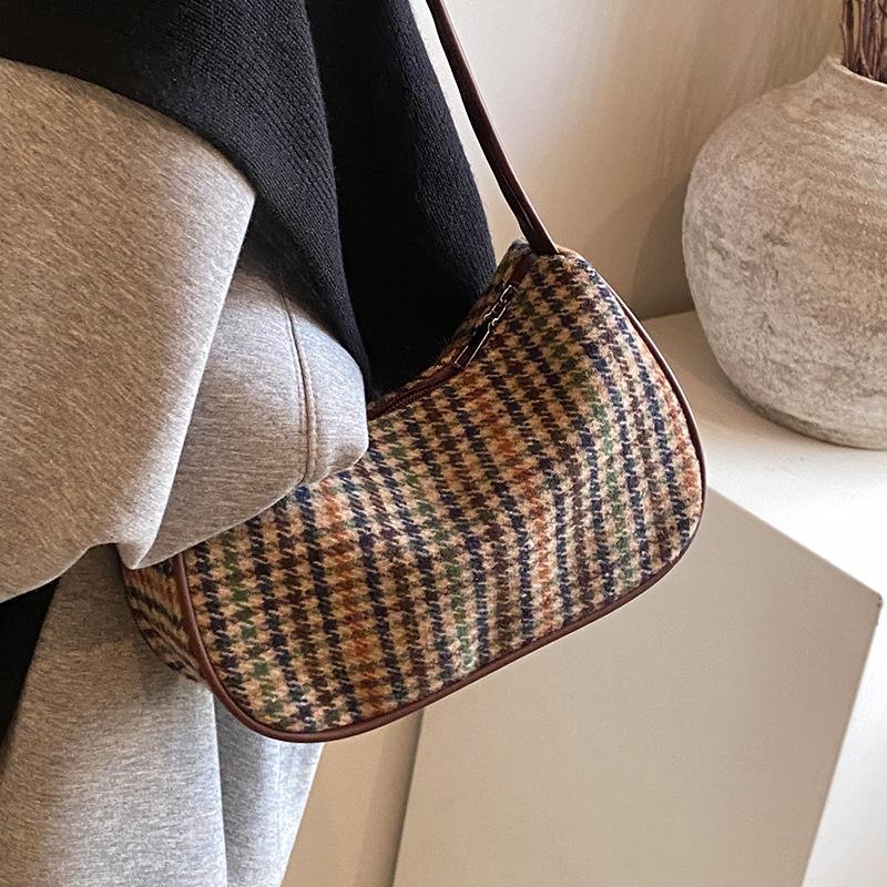 

Суперпопулярная сумка-подмышка для женщин Niche Осенью и зимой Новая модная и универсальная сумка через плечо на одно плечо для женщин