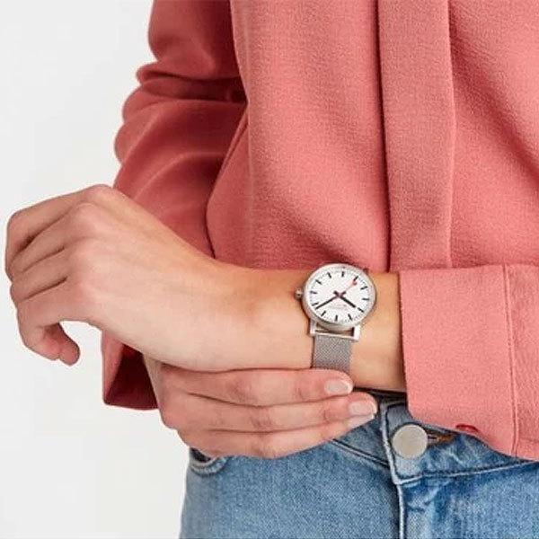 Used Mondaine Evo2 Watch MONDAINE 35mm White Dial Mesh Belt MSE.35110.SM