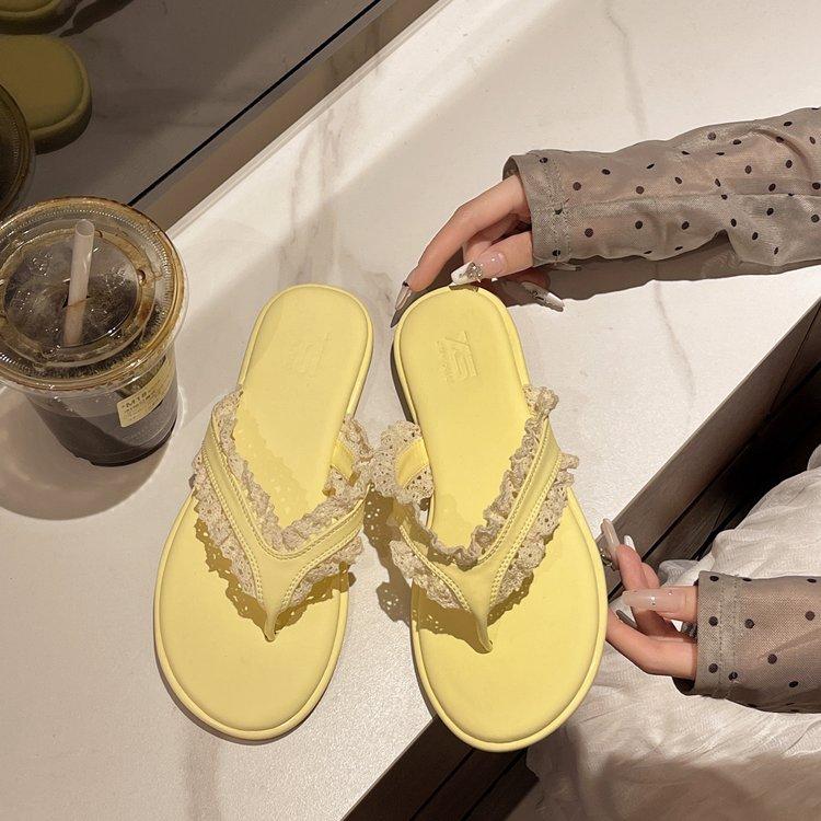 

Летняя пляжная обувь на плоской подошве 2025 года, модные мягкие французские феи, новые крутые шлепанцы, вьетнамки, женская уличная обувь 35 жёлтый