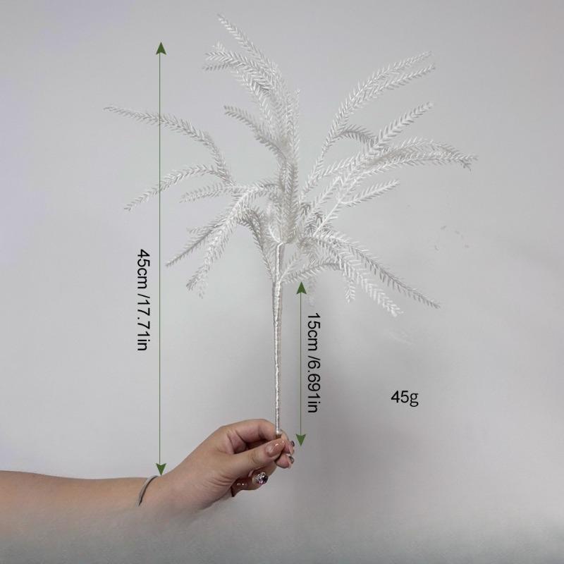 

Белое Хэллоуинское украшение для дома, изготовленное из имитированных искусственных пластиковых иголок норфолкской сосны белый