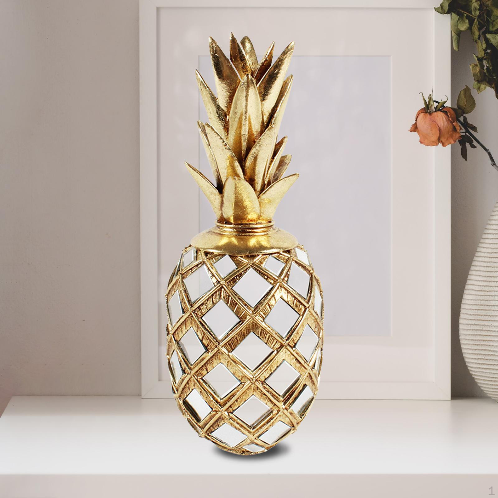 

Элегантная золотая скульптура из смолы для домашнего декора