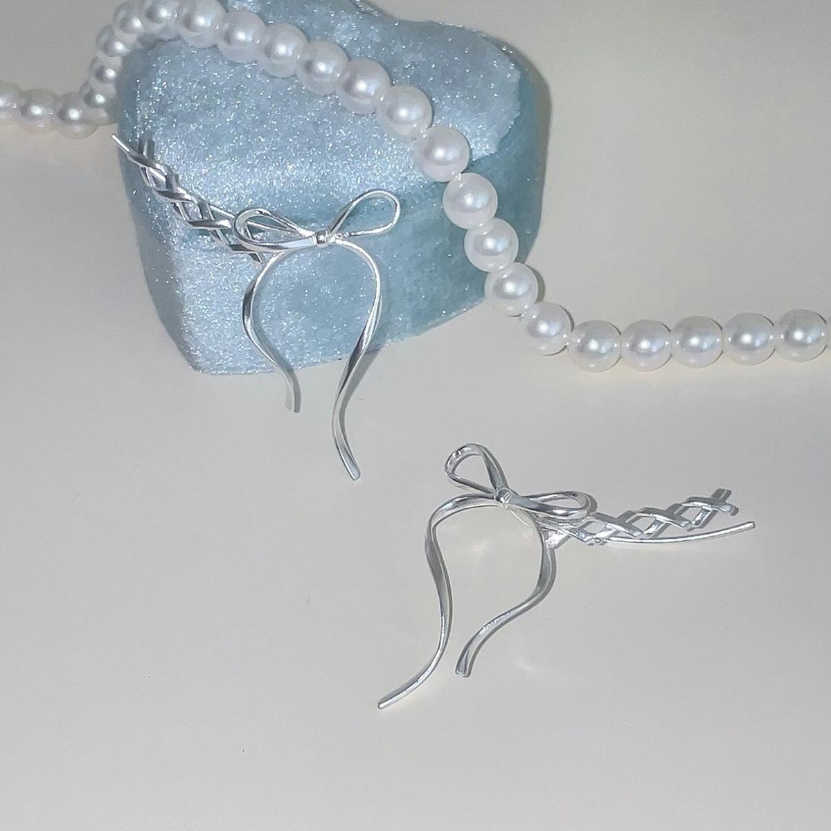 

Серьги-гвоздики с бантиками из серебра 925 пробы, женские простые, нишевые, милые, темпераментные серьги, изысканные, высококачественные серьги 925 silver needles