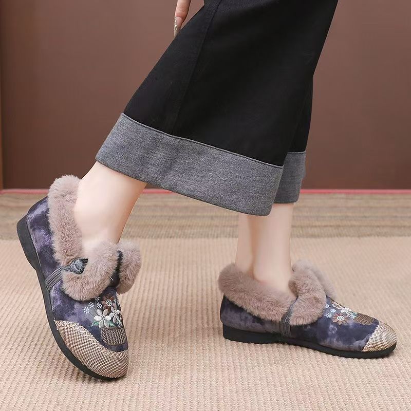 Fashion Women's Winter New Low Top Embroidered Cotton Shoes Round Toe Slip On Flat Sole Plush Warm Ethnic Style Elderly Cotton Shoes