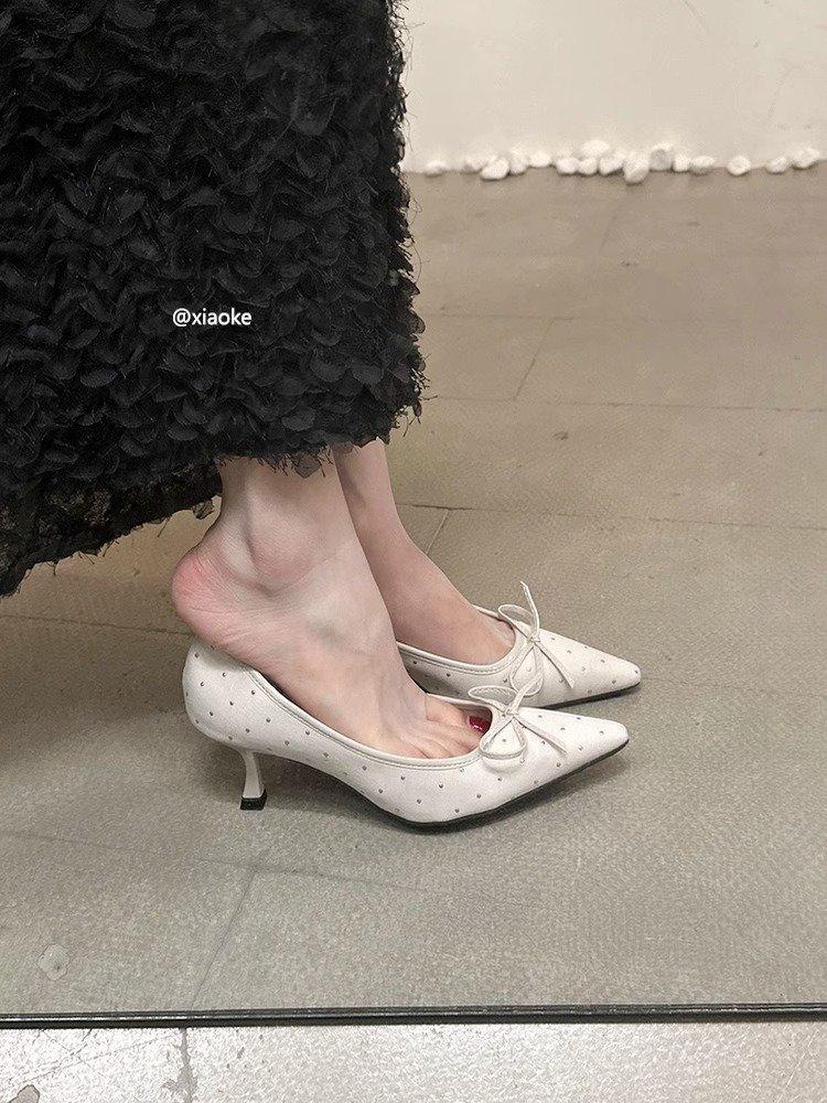 2025 Kitten Heel Temperament French with Skirt Light Mouth Single Shoes Pointed Black Bright Diamond Stiletto High Heels Women