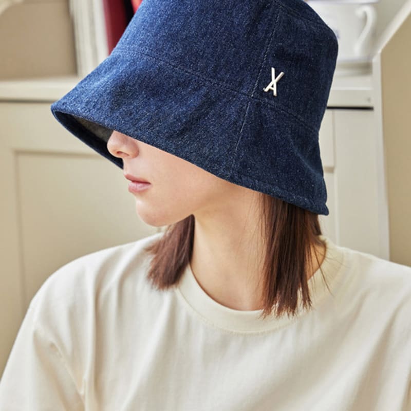 VARZAR VA Studded Non-Washed Denim Drop Bucket Hat Indigo