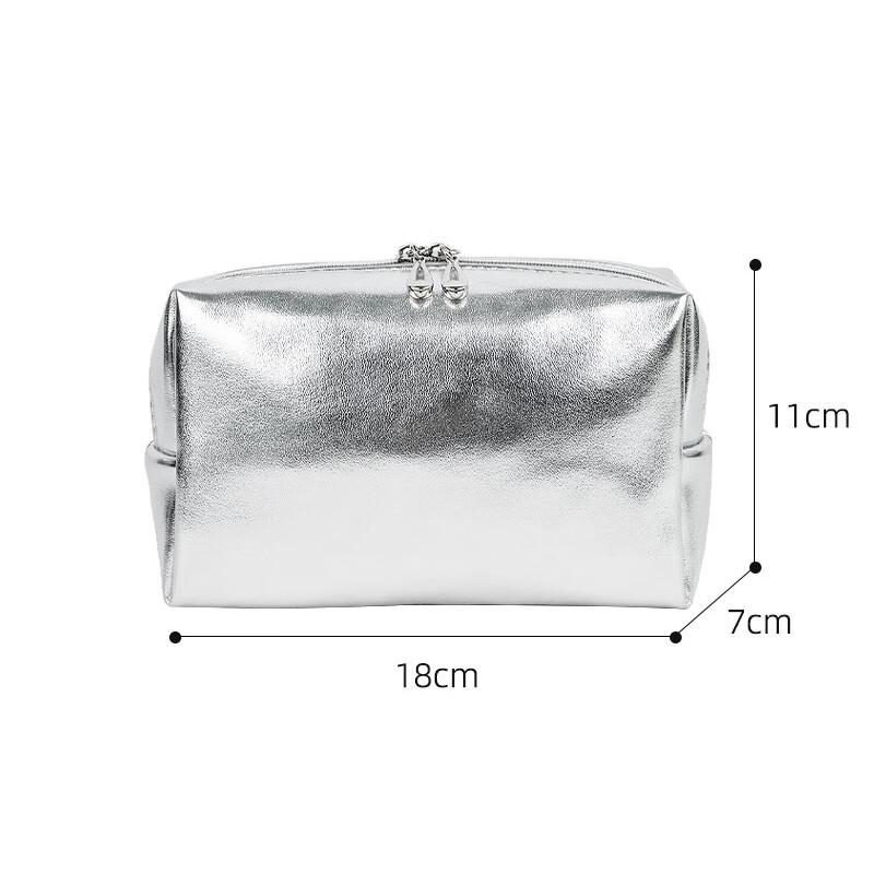 OLOMM Silver Soft Leather Portable Cosmetic & Wash Bag Set One Size