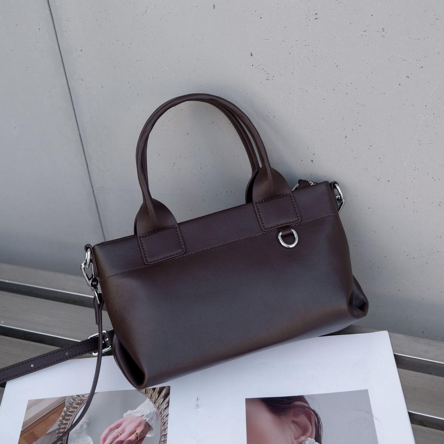 

Сумка-мешок из коровьей кожи Niche Versatile для женщин, сумка-мессенджер, простая женская сумка, сумка-подушка на молнии темно-коричневого