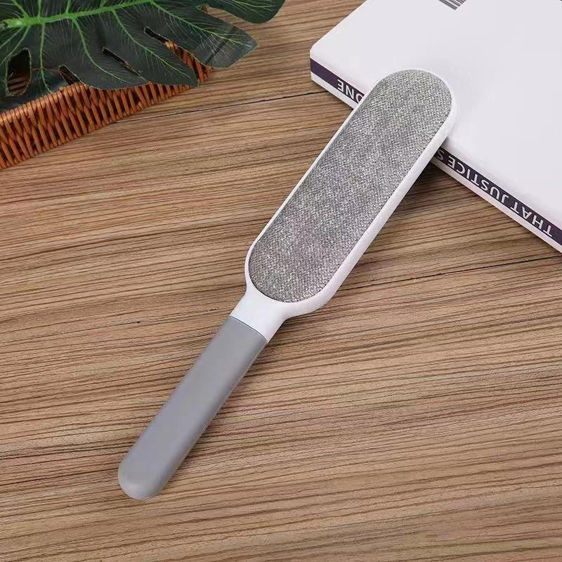 Multi-Function Electrostatic Brush for Wool Coats: Double-Sided Dust & Hair Remover