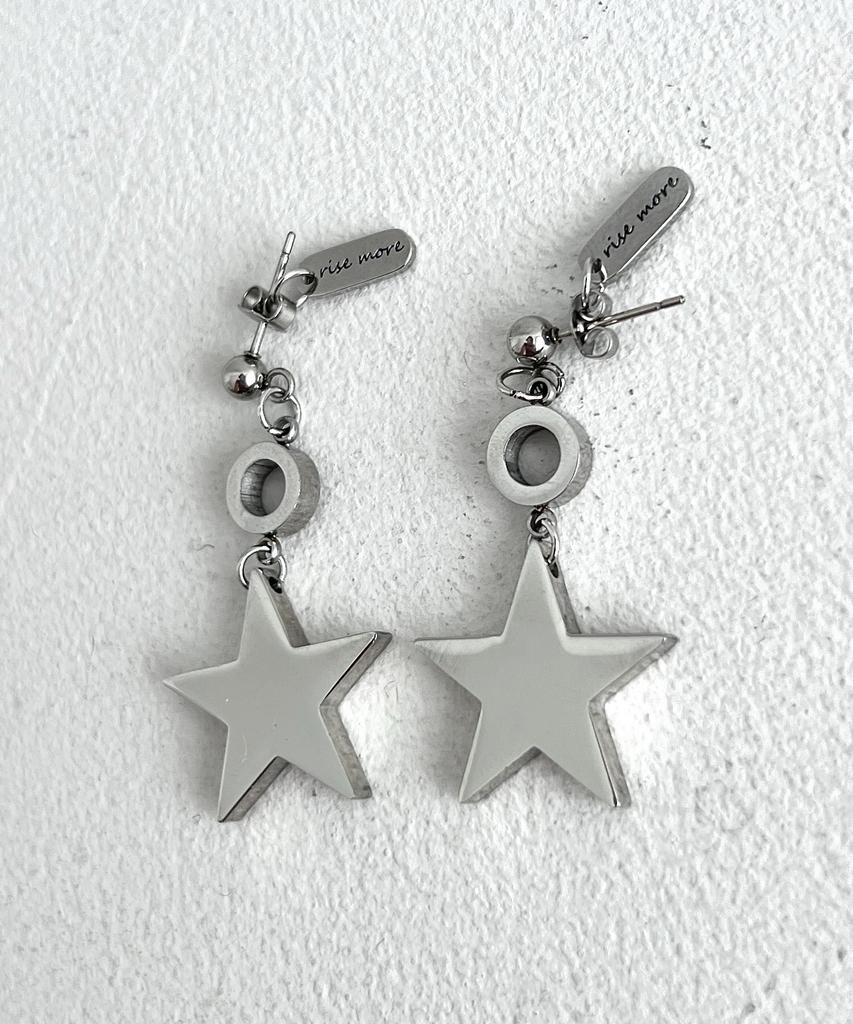 Rise More Rise Star Earrings