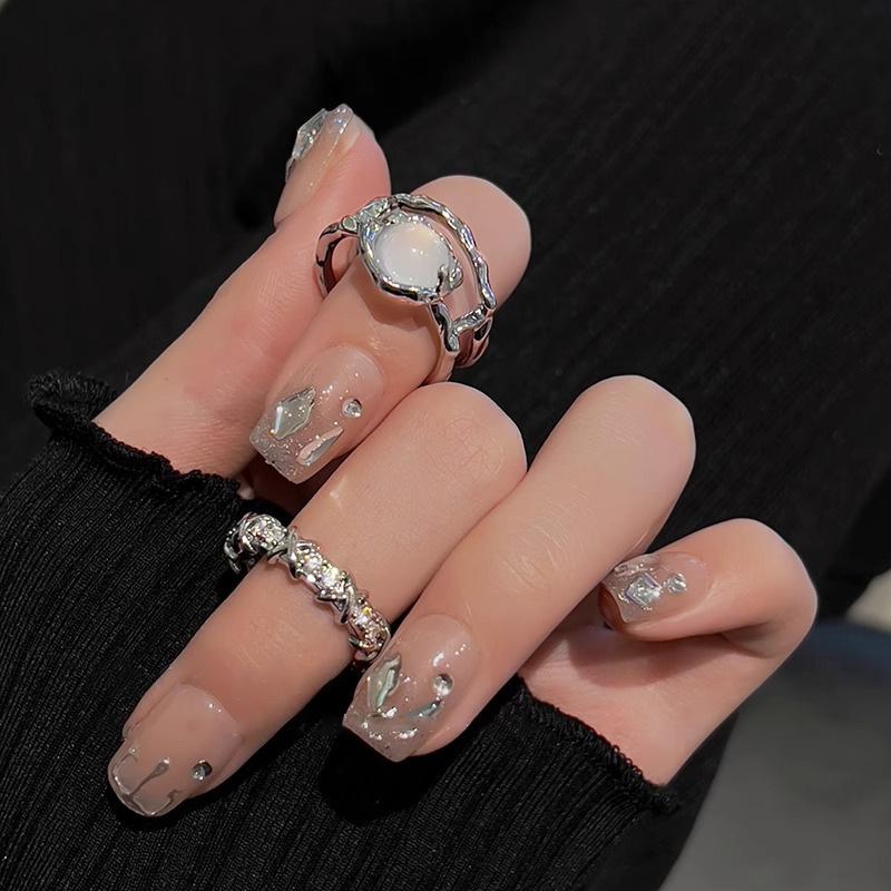 Striking Moonstone Copper Ring For Women In Trendy Geometric Shape Ideal For Occasions Fashionable