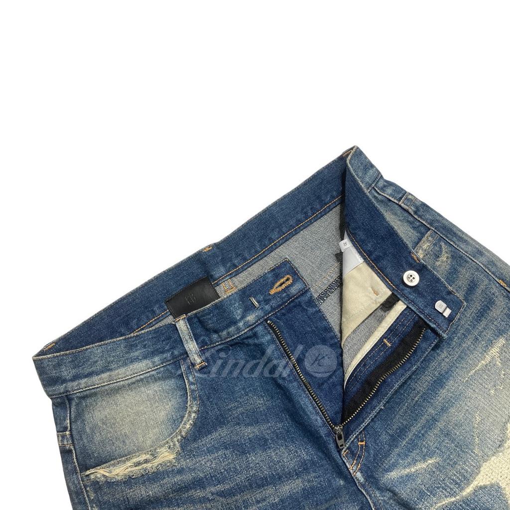 Givenchy Distressed Straight Leg Jeans BM50UY50VP-452