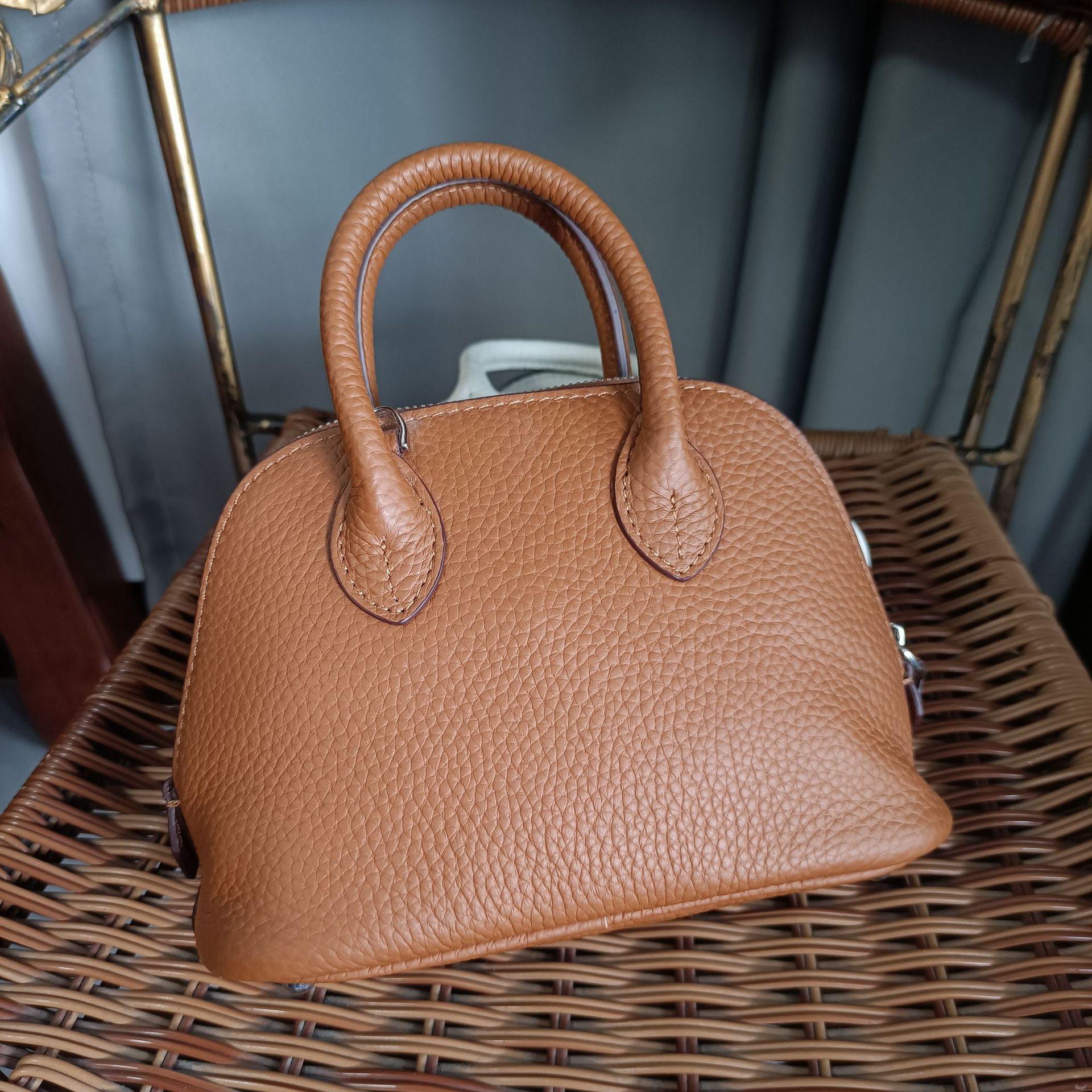 

Сумка для боулинга через плечо, новая сумка Bolide, на молнии, мини-сумка из кожи, классическая сумка-ракушка 18x7.5x13cm коричневый