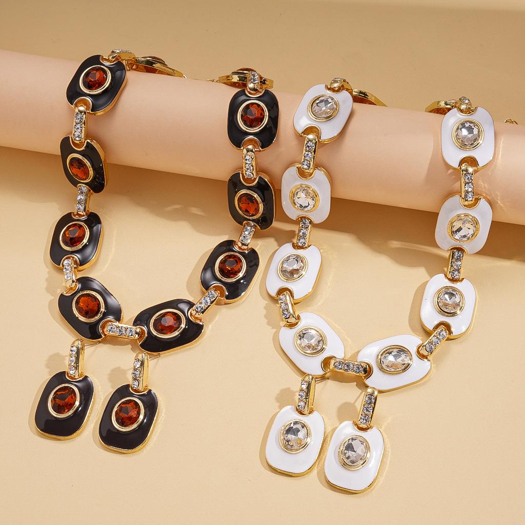 Diamond-set drip oval splicing adjustable sweater chain niche necklace