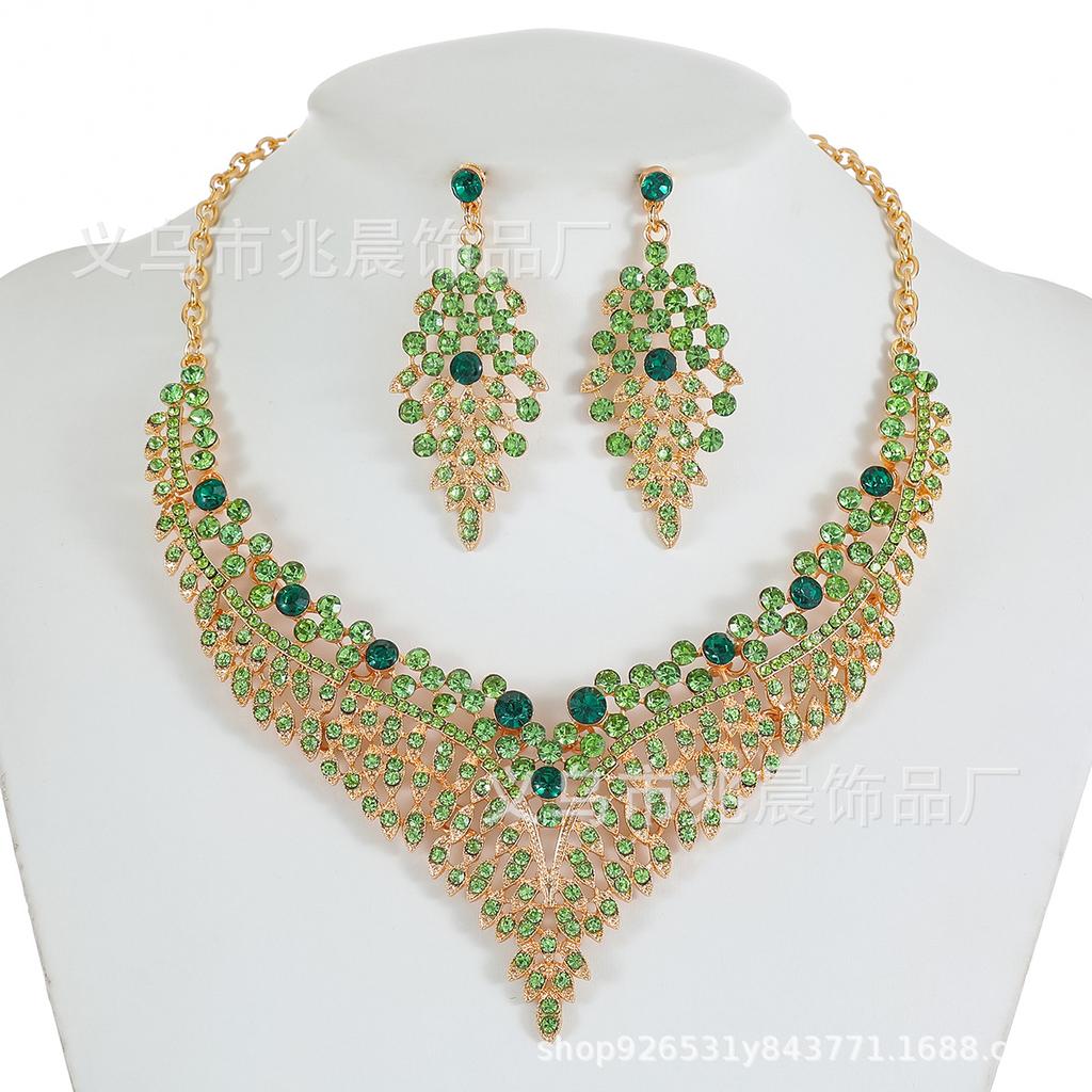 2026  Clavicle Chain Court Temperament European and American Retro Exaggerated Temperament Crystal Gemstone Short Necklace Earring Set Dinner Party